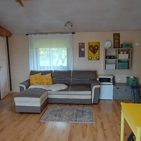 Rum i privatbostad Tuka Talu ,Soomaa Piirkonnas, Paernumaa Tori