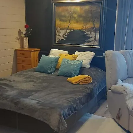 Tuka Talu ,Soomaa Piirkonnas, Paernumaa *